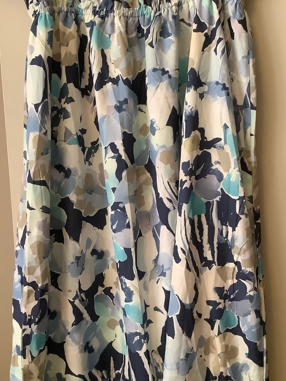 Floral Blue Puff-Sleeve Maxi Dress - Picture 7 of 9